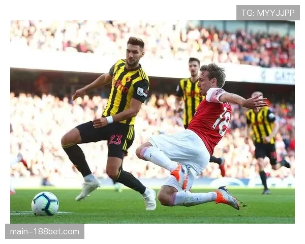 富勒姆3-0击败狼队 终结联赛四连败颓势